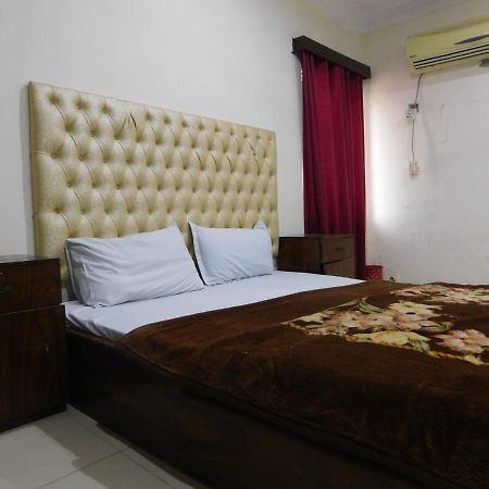 Hotel Humera Bahawalpur Luaran gambar