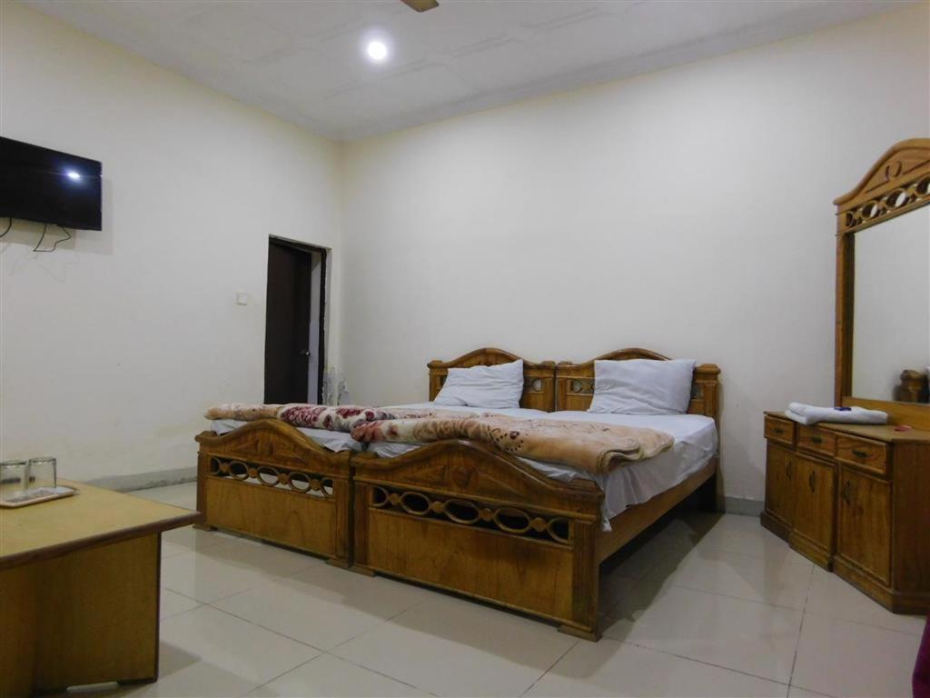 Hotel Humera Bahawalpur Luaran gambar