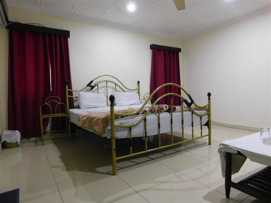 Hotel Humera Bahawalpur Luaran gambar