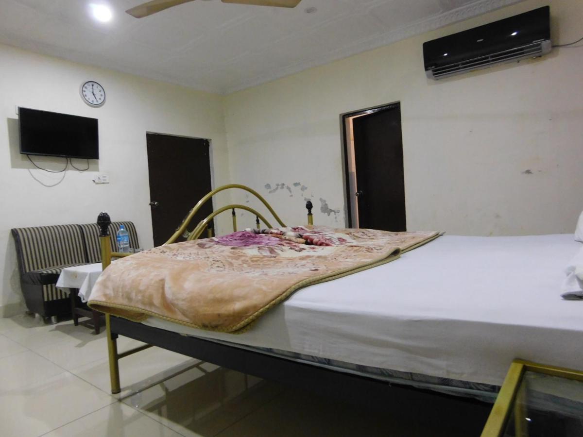 Hotel Humera Bahawalpur Luaran gambar