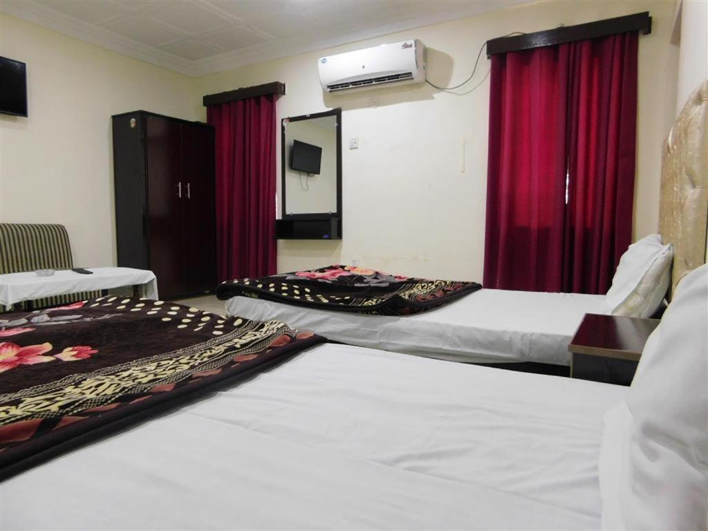 Hotel Humera Bahawalpur Luaran gambar
